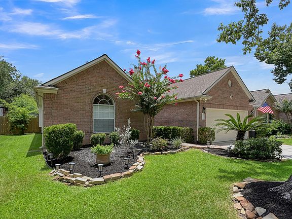 2nd image of 10211 Wildwood Park Ln