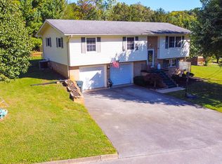 306 Cardinal Ln, Greeneville, TN 37743