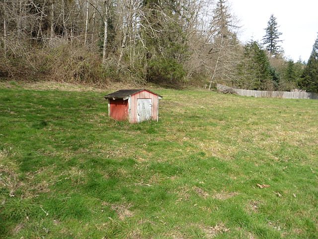 1st image of 14 Hot Dog Ln W