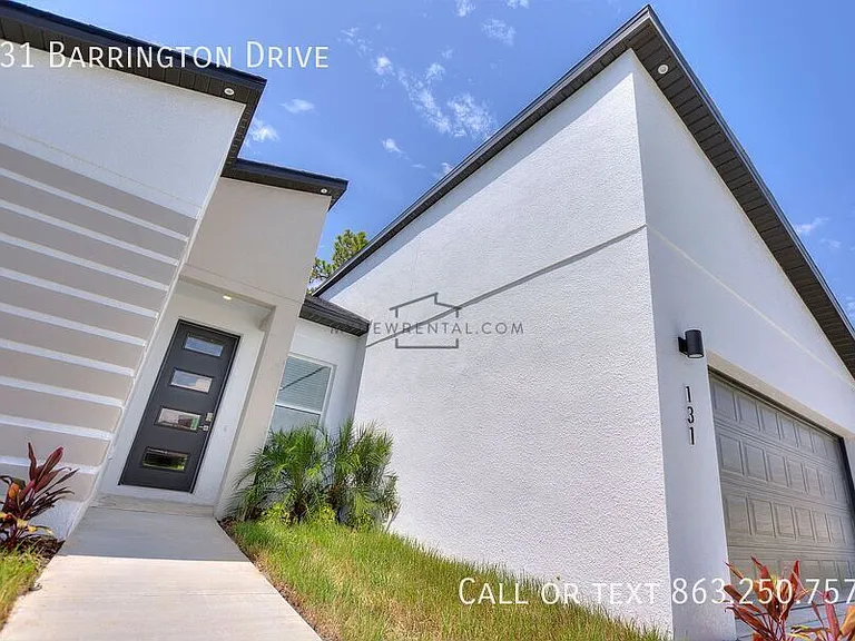 131 Barrington Dr — Photo 5