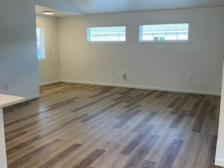 2382 S Clovis Pl — Photo 5