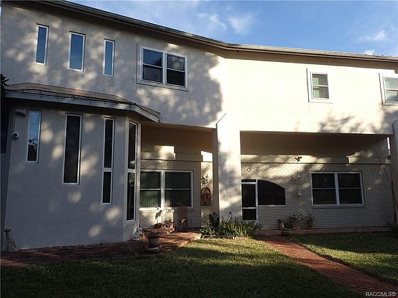 2nd image of 419 NW 8th Ave