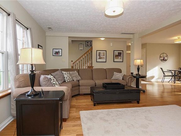 4th image of 4697 Elise Ct