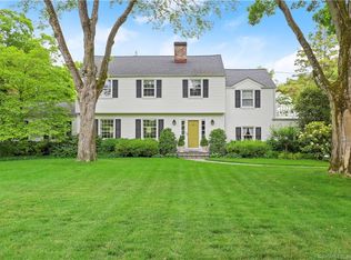195 Palmer Hill Rd, Old Greenwich, CT 06870