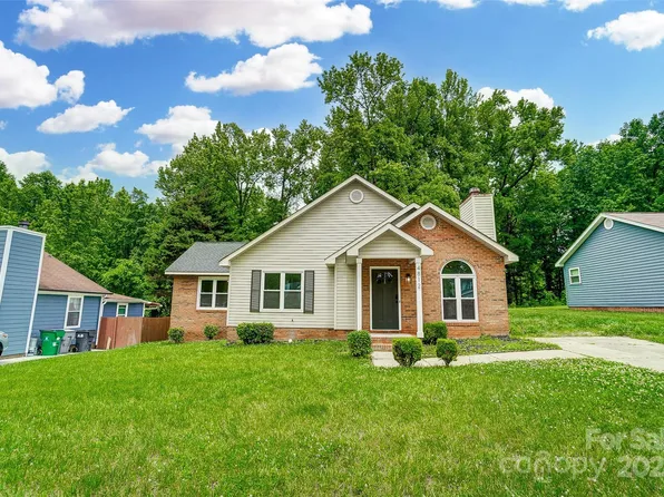 4812 Banfshire Rd, Charlotte, NC 28215