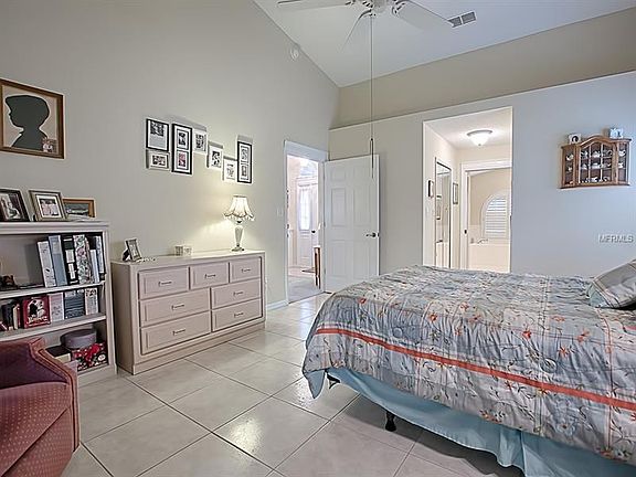 4th image of 25321 River Crest Dr