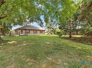 2041 Blandin Ave, Oregon, OH 43616