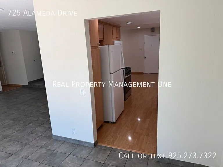 725 Alameda Dr — Photo 6