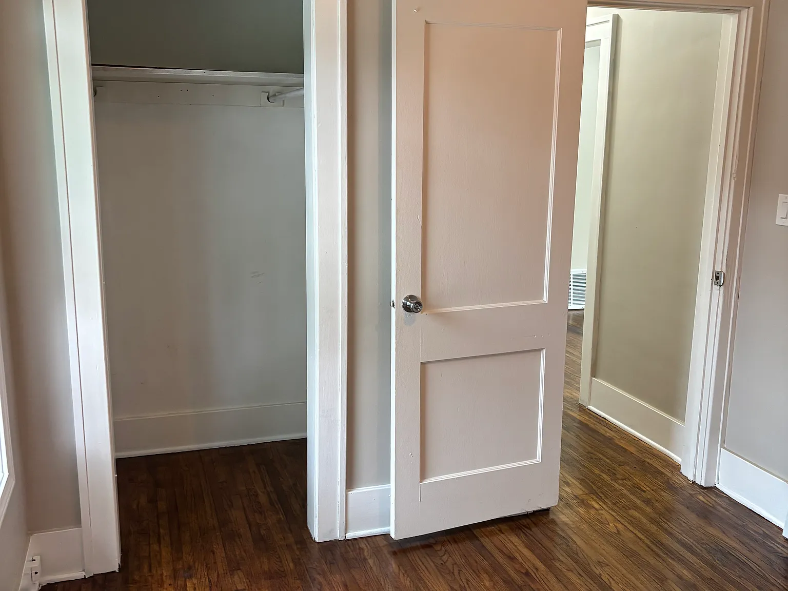 2 bed, 1008 sqft, $1,000 — Photo 4