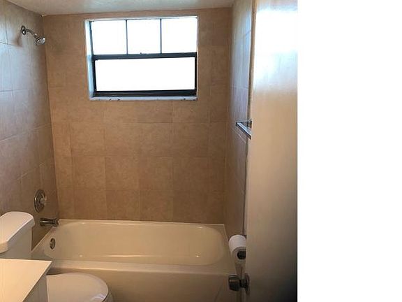 3rd image of 7733 Tam Oshanter Blvd