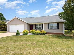 219 Nathan Dr, Lexington, NC 27295