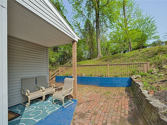 4th image of 2305 Patterson Ave