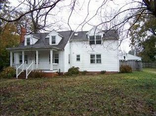 21 Peters Ln, Newport News, VA 23606