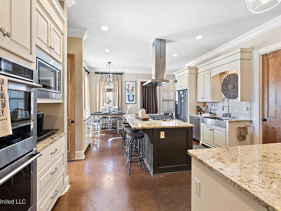 1st image of 424 Stonewater Cv