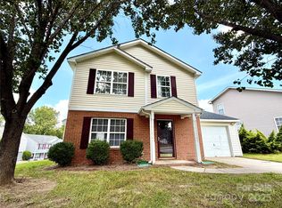 6903 Seney Dr, Charlotte, NC 28214