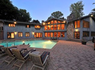 25 Mohegan Way, Mahwah, NJ 07430