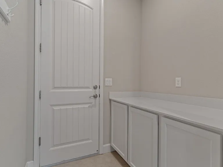 2221 Paint Horse Dr — Photo 21