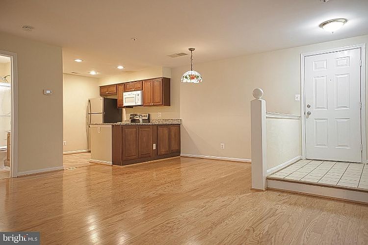1st image of 244 S Reynolds St APT 105