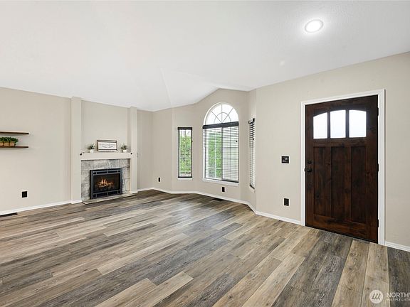 4th image of 11522 SE 305th Place