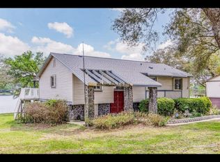 5670 W Shore Dr, Pensacola, FL 32526