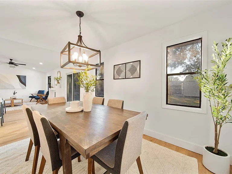 896 Talmadge Ave SE — Photo 14
