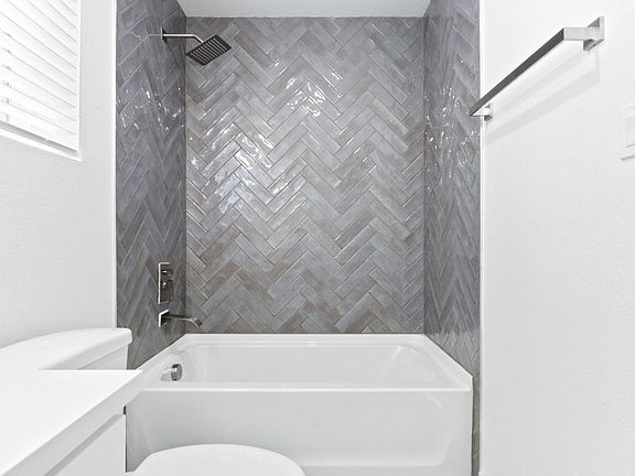5th image of 3240 S University Dr #202
