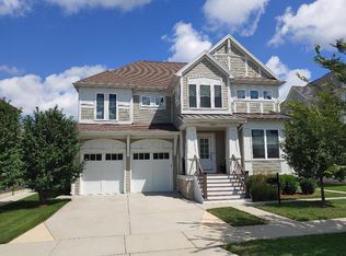 2004 W Sibley St, Park Ridge, IL 60068