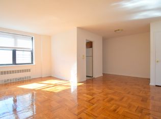 7 Davenport Ave APT 01F, New Rochelle, NY