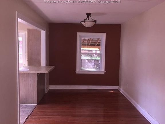 3rd image of 2911 Macon St