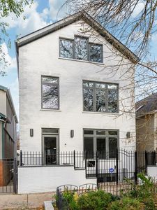 1718 W Altgeld St, Chicago, IL, 60614