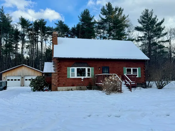 79 Bruce Dr, Peru, NY 12972
