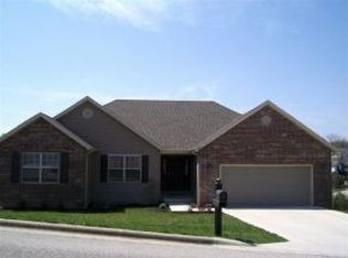 175 Oakridge Ave, Branson, MO 65616