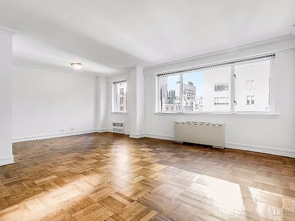 5th image of 200 E 71st St APT 9H
