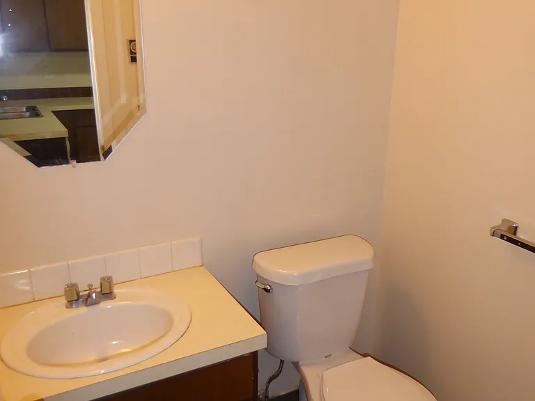 1701 Erin Ct #3 — Photo 8