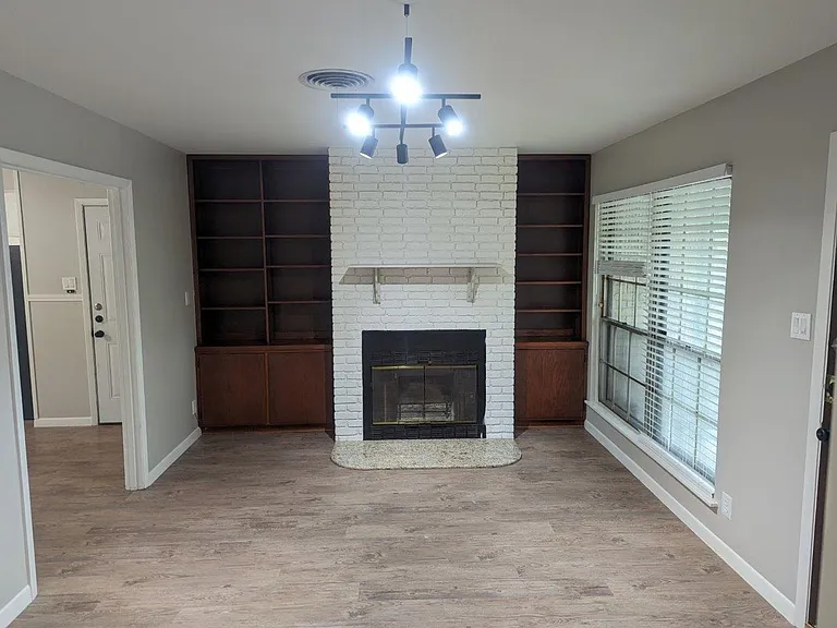 605 Kentshire Cir — Photo 7