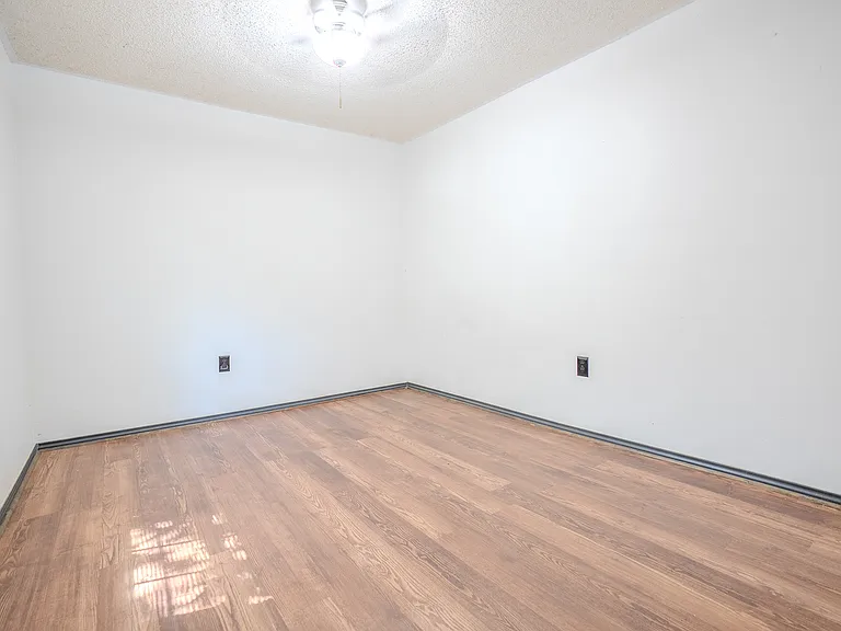 901 N Morris St #B — Photo 6