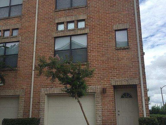3rd image of 3501 Link Valley Dr APT 901