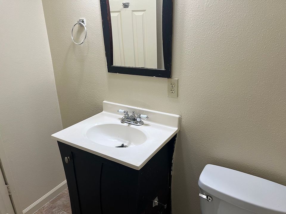 1356 West Street Apartment Rentals Redding, CA Zillow