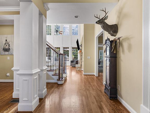 2nd image of 106 Rolling Farm Way