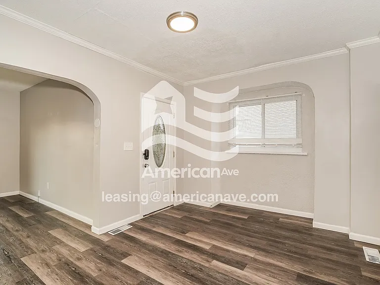 686301_005_dining_room_13868873.jpg