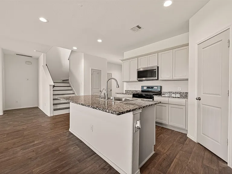 1706 Cooper Bluff Ct — Photo 10