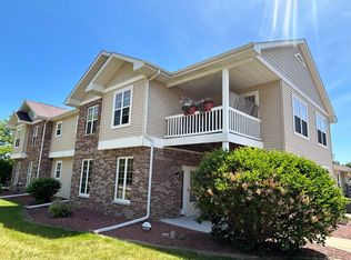 4636 Woodgate Dr, Janesville, WI 53546