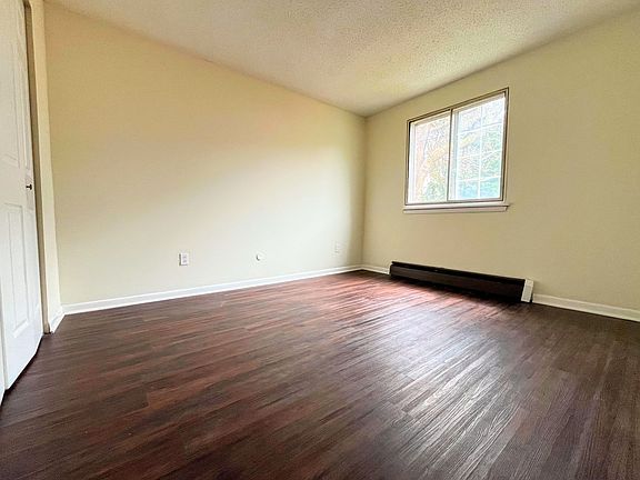 5th image of 367 Elmwood Ave APT 10