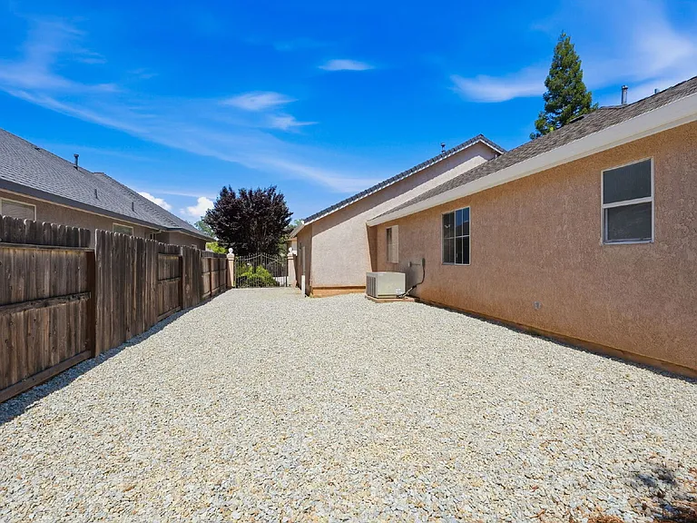 6245 Gold Hills Ct — Photo 13