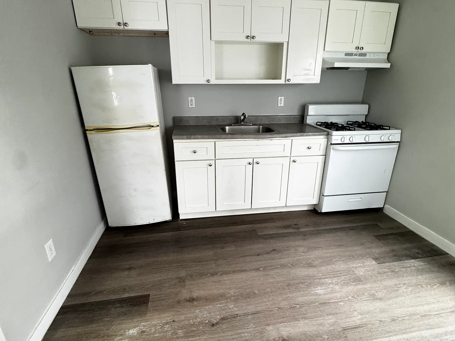 2 bed, $1,800 — Photo 2