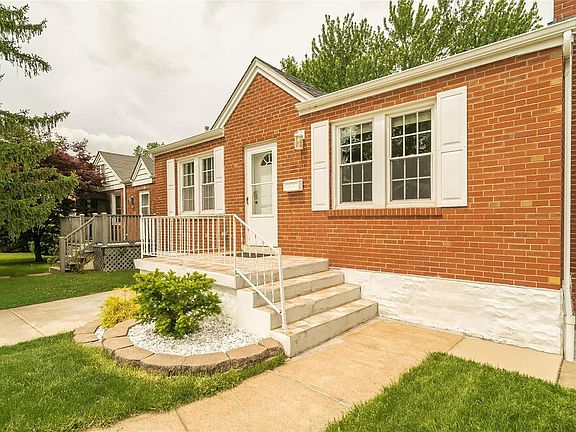 2nd image of 661 Bellsworth Ct