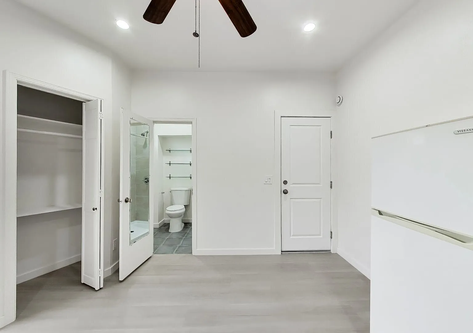 Downtown Palo Alto Studio - Great Location! — Photo 3