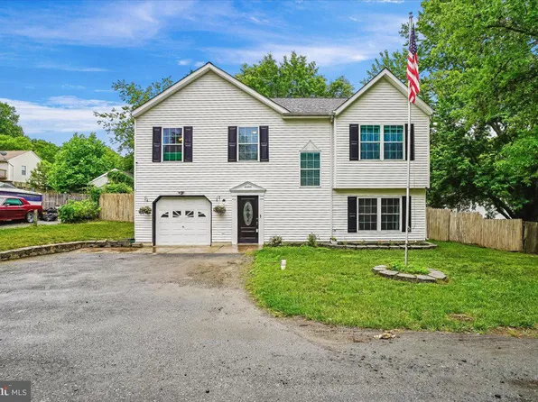 6580 11th St, Chesapeake Beach, MD 20732