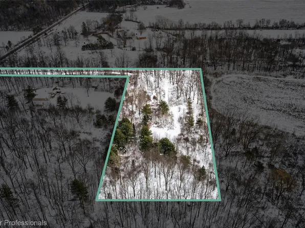 Columbiaville Rd, Columbiaville, MI 48421