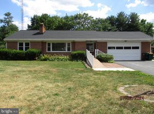 17615 Cedar Lawn Dr, Hagerstown, MD 21740